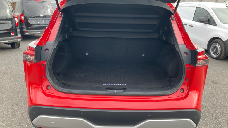 Nissan Qashqai 1.3 DiG-T MH N-Connecta 5dr Petrol Hatchback